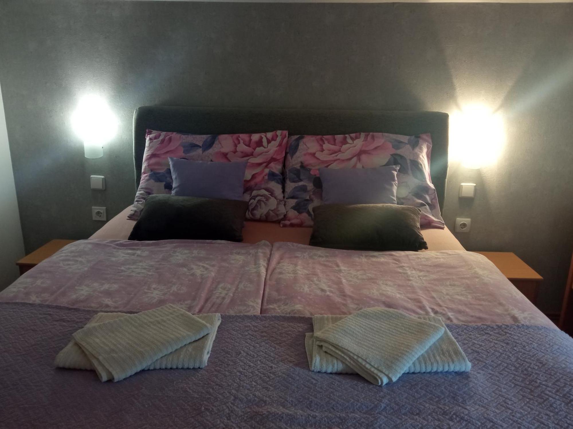 דירות קורניצה Apartman Vidovic מראה חיצוני תמונה