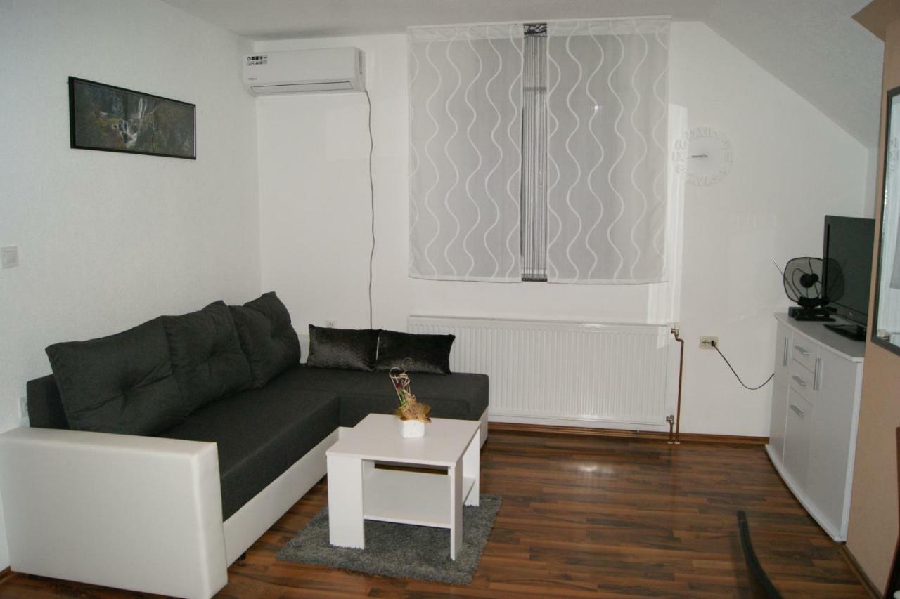 דירות קורניצה Apartman Vidovic מראה חיצוני תמונה