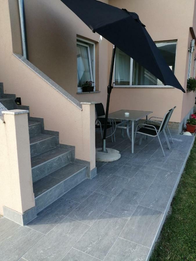 דירות קורניצה Apartman Vidovic מראה חיצוני תמונה