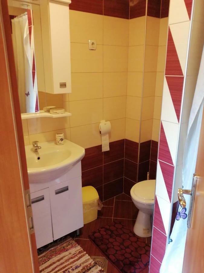 דירות קורניצה Apartman Vidovic מראה חיצוני תמונה